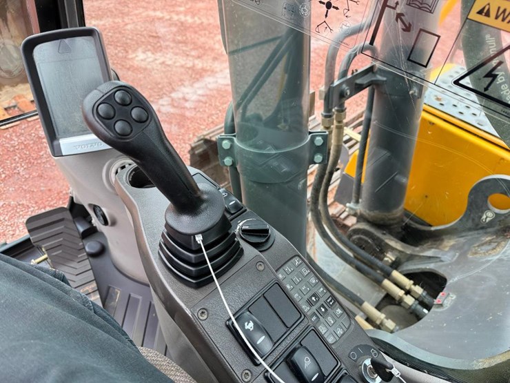 volvo-ec220dl-image-59