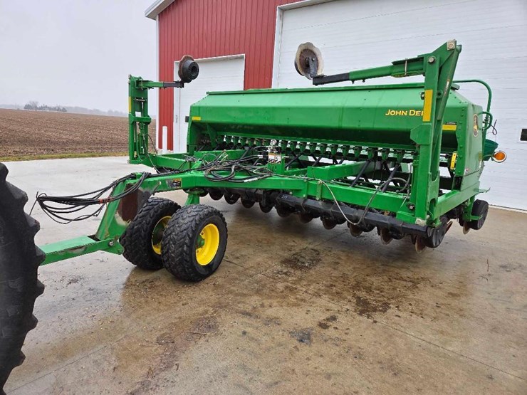 john-deere-1590-image-1