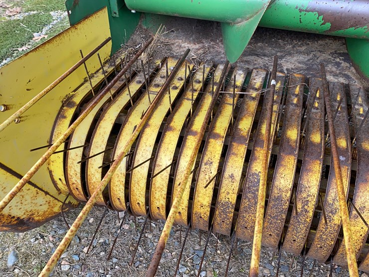 john-deere-337-image-19