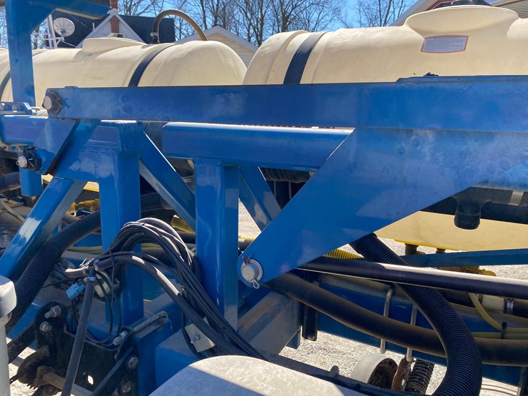 2009-kinze-3600-image-52