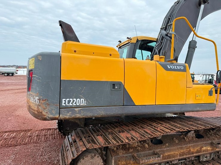 volvo-ec220dl-image-22
