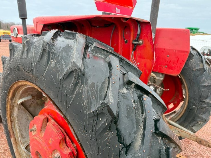 massey-ferguson-165-image-8