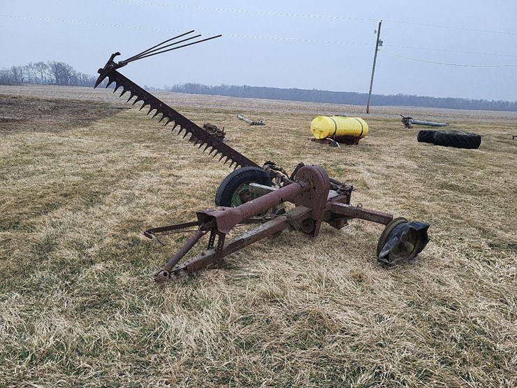 david-bradley-7'-pull-type-sickle-mower-image-1