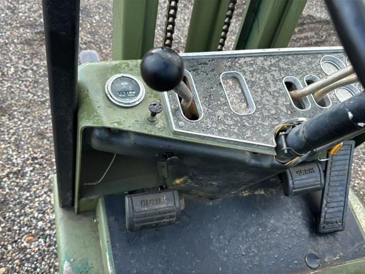 #1357-•-clark-c500-40-forklift*-image-25