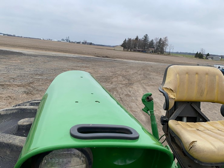 john-deere-2940-image-23