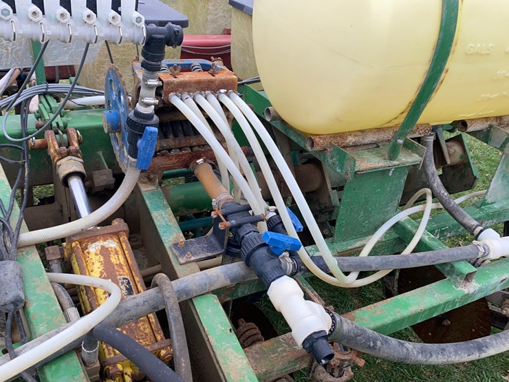 john-deere-7000-image-11