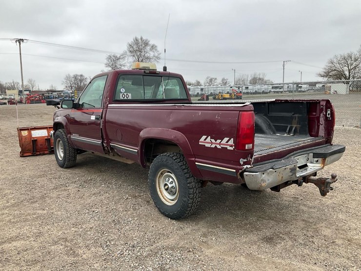 1996-chevrolet-k2500-image-3