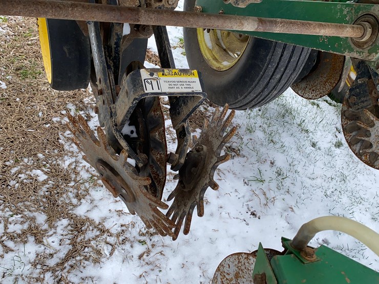 john-deere-7000-image-45