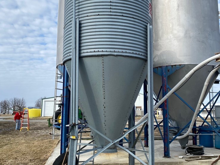 chore-time-feed-bin-image-3