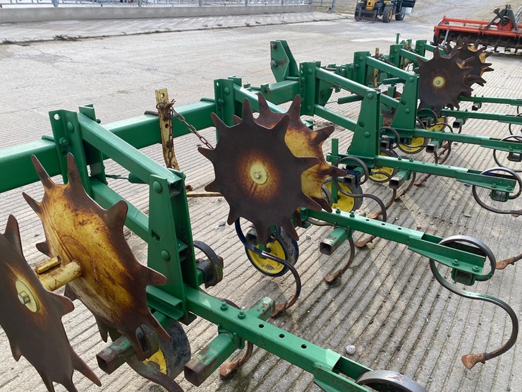 john-deere-825-image-7