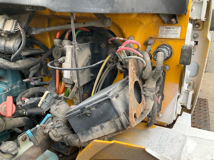 2005-international-durastar-4300-image-80