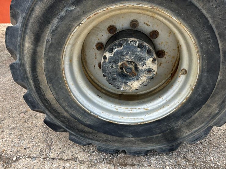 2005-jlg-400s-image-30