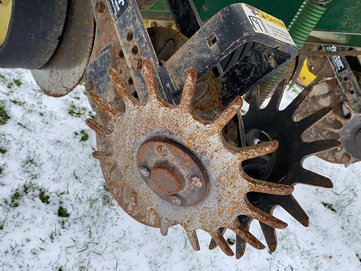 john-deere-7000-image-42