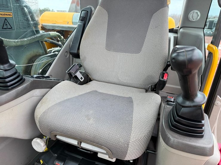 volvo-ec220dl-image-55