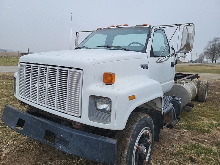 1991-gmc-kodiak-c6h042-single-axle-truck---blown-engine-image-10
