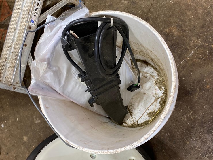 2009-kinze-3600-image-91