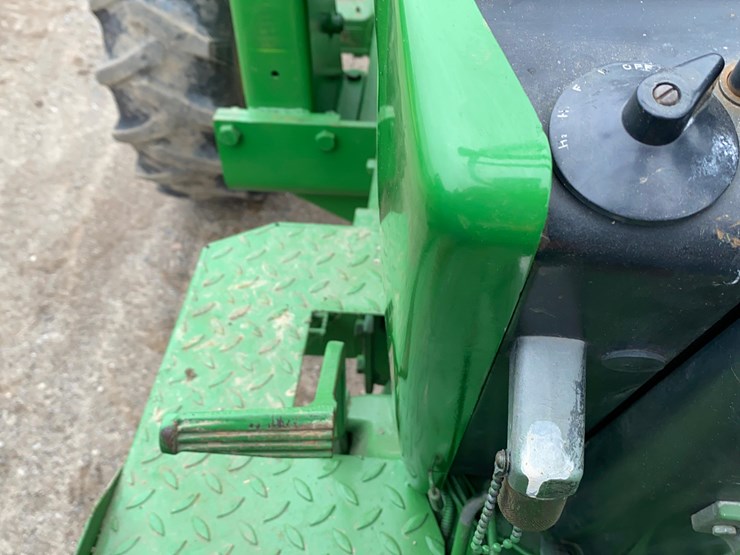 john-deere-2940-image-53