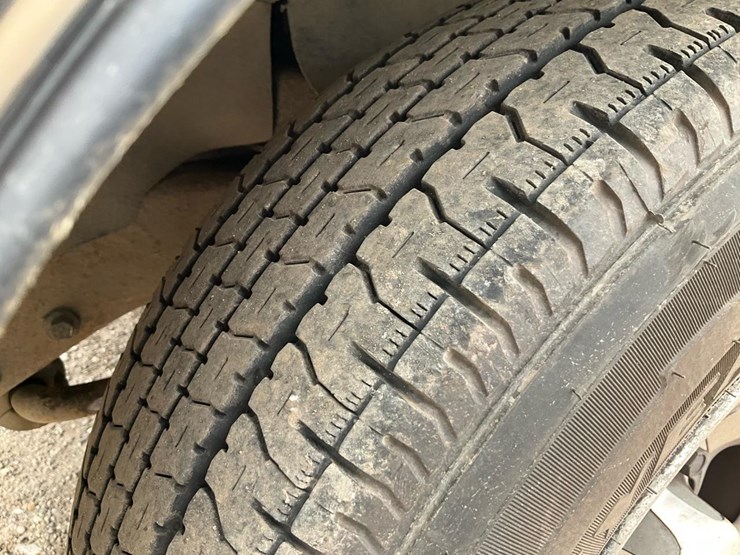 2000-chevrolet-s10-image-15