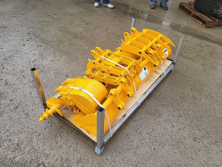 mini-mini-excavator-attachments-image-7