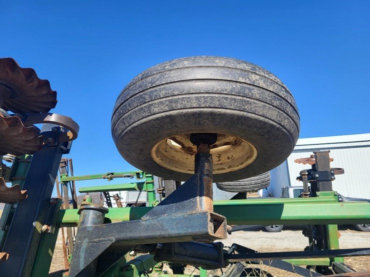 great-plains-2200tt-image-56