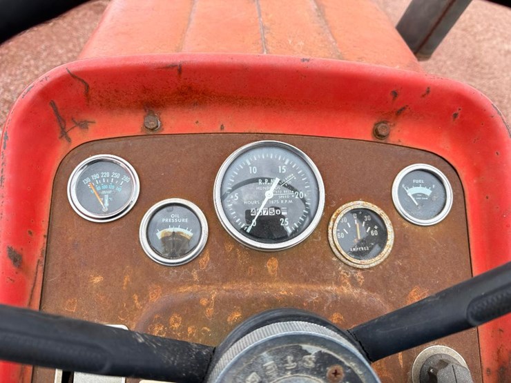 massey-ferguson-165-image-32