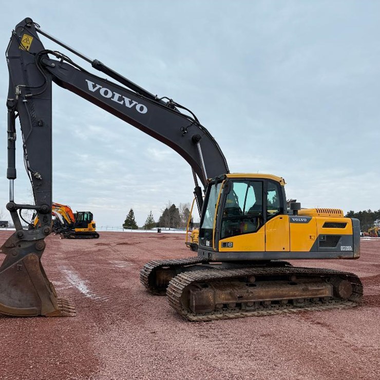 VOLVO EC220DL