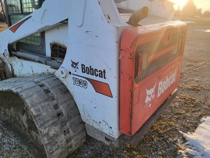 2017-bobcat-t630-image-17