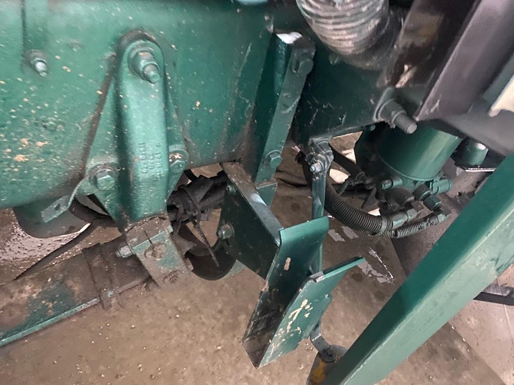 2002-peterbilt-379-image-93