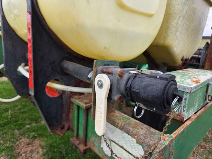 john-deere-7240-image-22