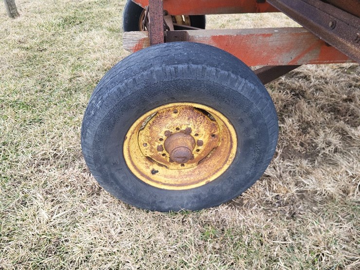 hopper-wagon-w/john-deere-running-gear-image-22