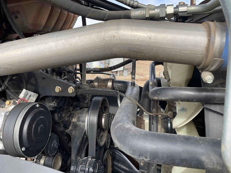 case-ih-magnum-340-image-59