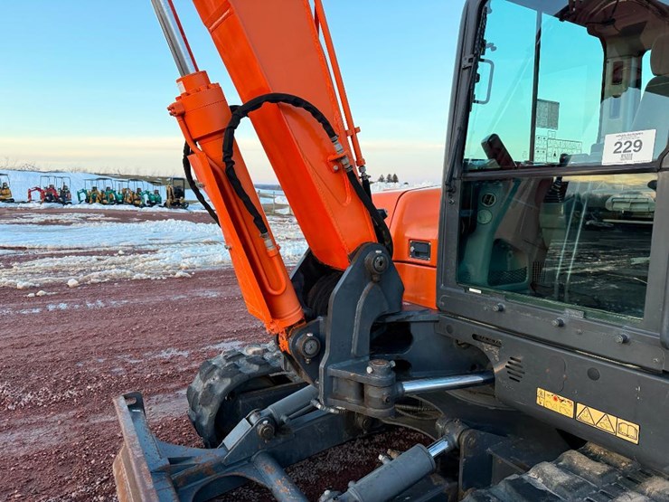 doosan-dx85r-3-image-35