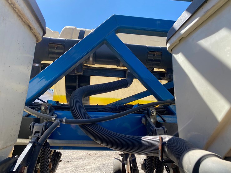 2009-kinze-3600-image-58