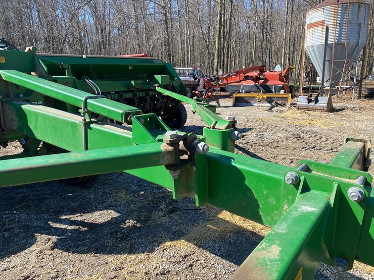 great-plains-solid-stand-30-image-38