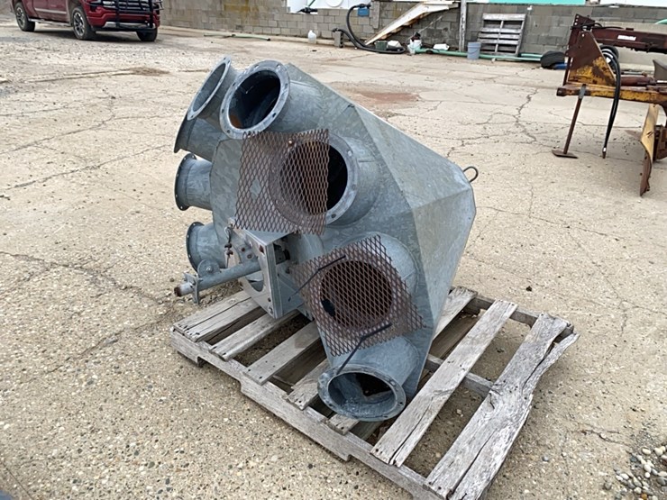 honeyville-grain-leg-distributor-image-5