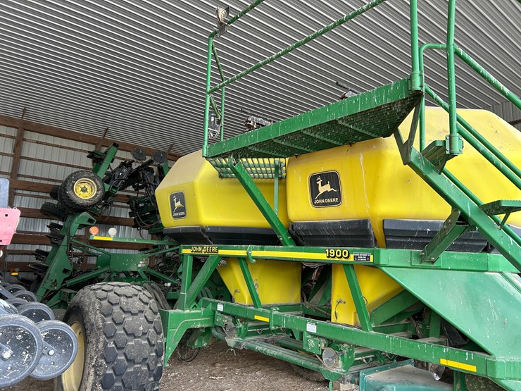 john-deere-1900-image-61