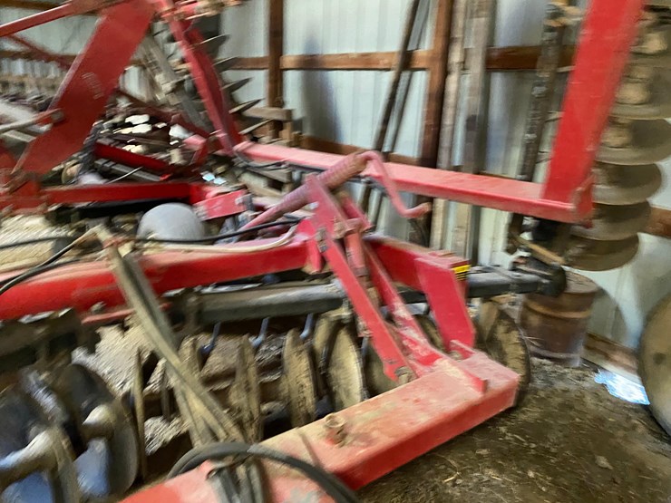 international-490-image-7