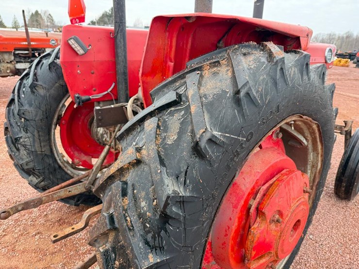 massey-ferguson-165-image-9