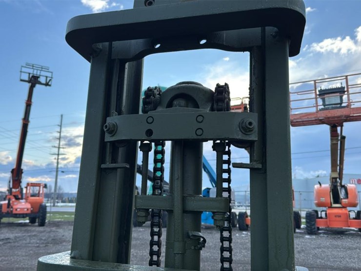 #1357-•-clark-c500-40-forklift*-image-30