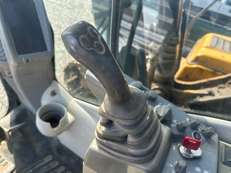 deere-350g-lc-image-48