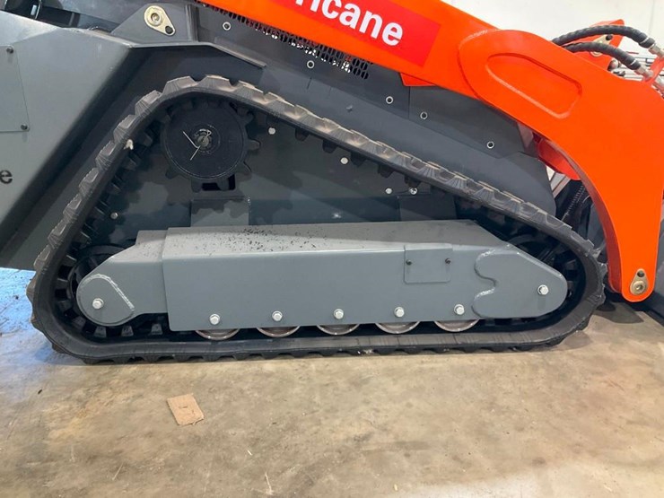 #1018-•-hurricane-hrc600l-mini-skid-steer-loader-image-6