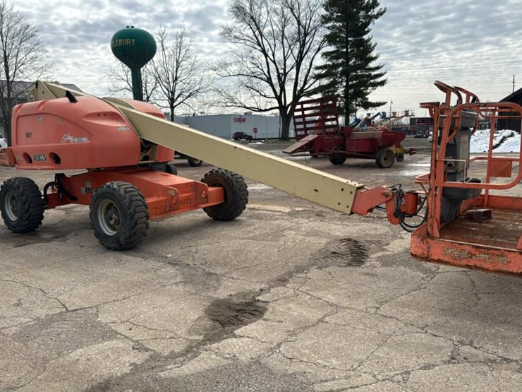 2005-jlg-400s-image-1