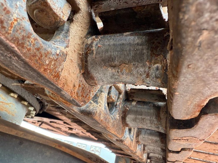 volvo-ec220dl-image-12