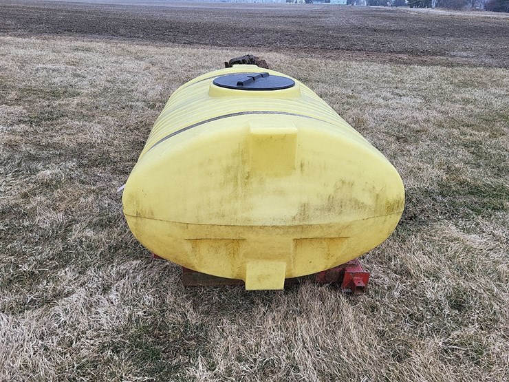 poly-tank-w/bracket-image-4