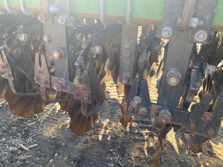 great-plains-solid-stand-30-image-52