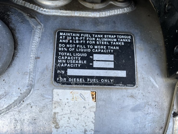 1998-peterbilt-357-image-28