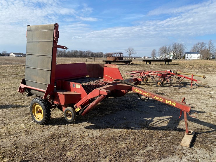 new-holland-144-image-7