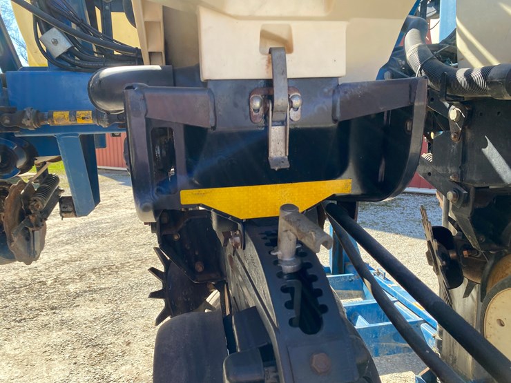 2009-kinze-3600-image-44