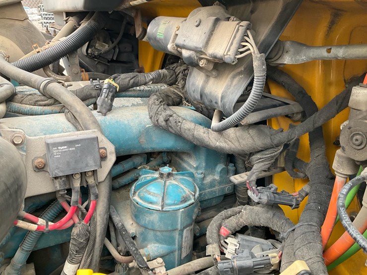 2005-international-durastar-4300-image-81