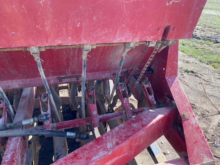 international-6200-image-16